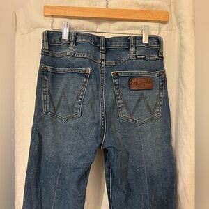 Wrangler medium blue wash Retro flare jeans